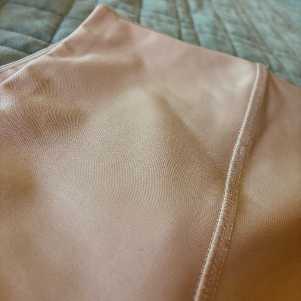 Reformation eco activewear 2pc set, nude/pink/blush, size small - Picture 5 of 5